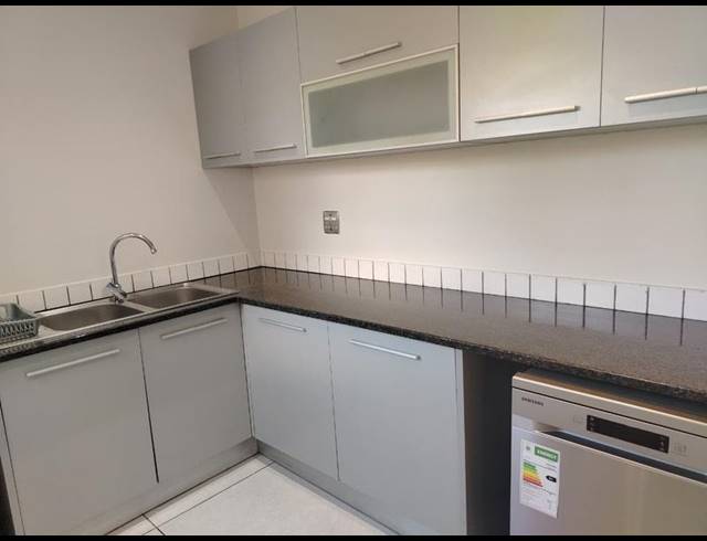 4 BEDROOM APARTMENT FOR SALE IN SANDOWN